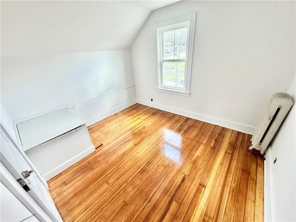 34 Kent Avenue Avenue East Providence RI 02914