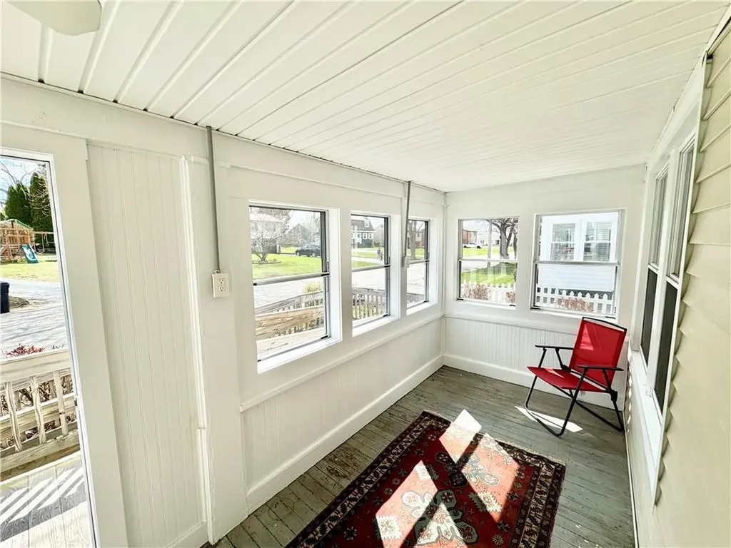 34 Kent Avenue Avenue East Providence RI 02914