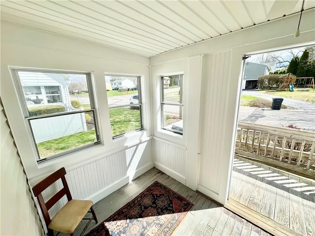 34 Kent Avenue Avenue East Providence RI 02914