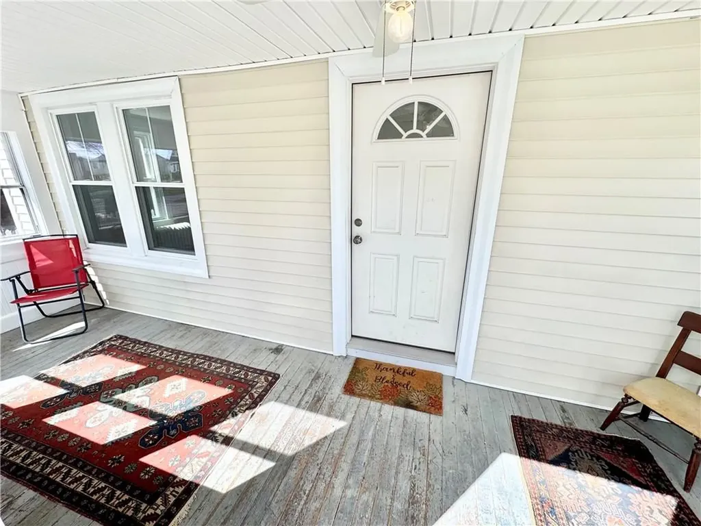 34 Kent Avenue Avenue East Providence RI 02914