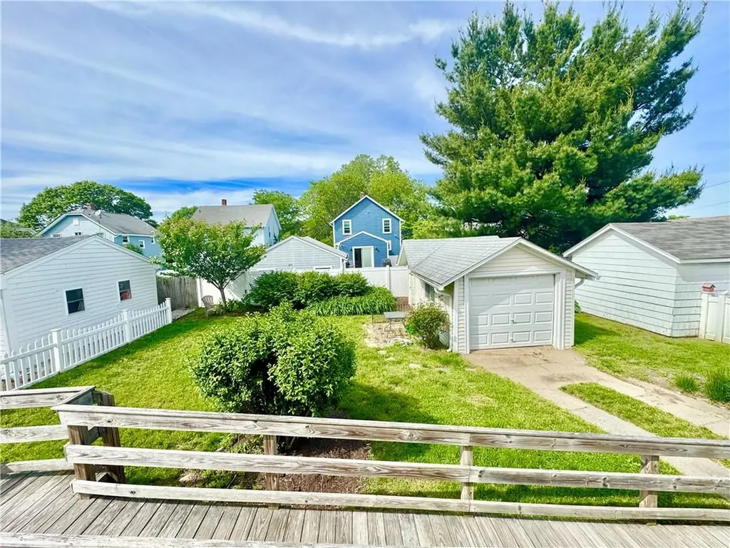 34 Kent Avenue Avenue East Providence RI 02914