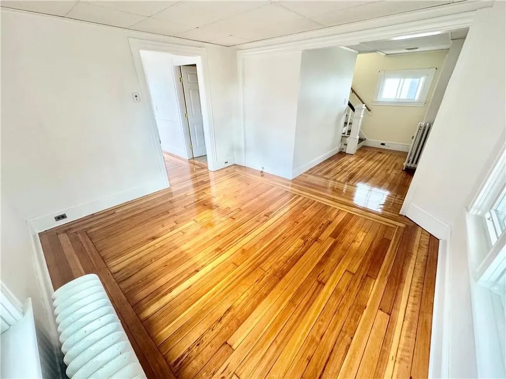 34 Kent Avenue Avenue East Providence RI 02914