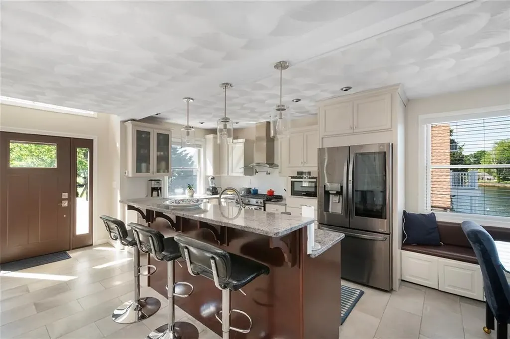 55 Harris Avenue Warwick RI 02889