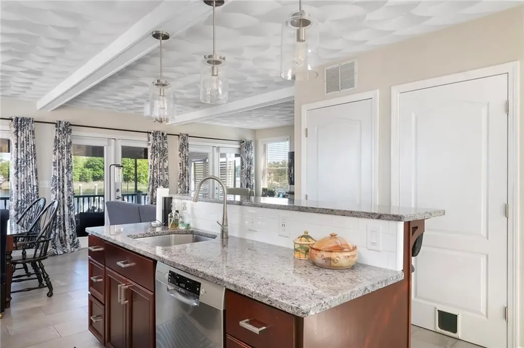 55 Harris Avenue Warwick RI 02889