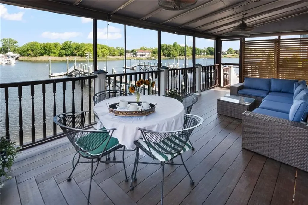 55 Harris Avenue Warwick RI 02889