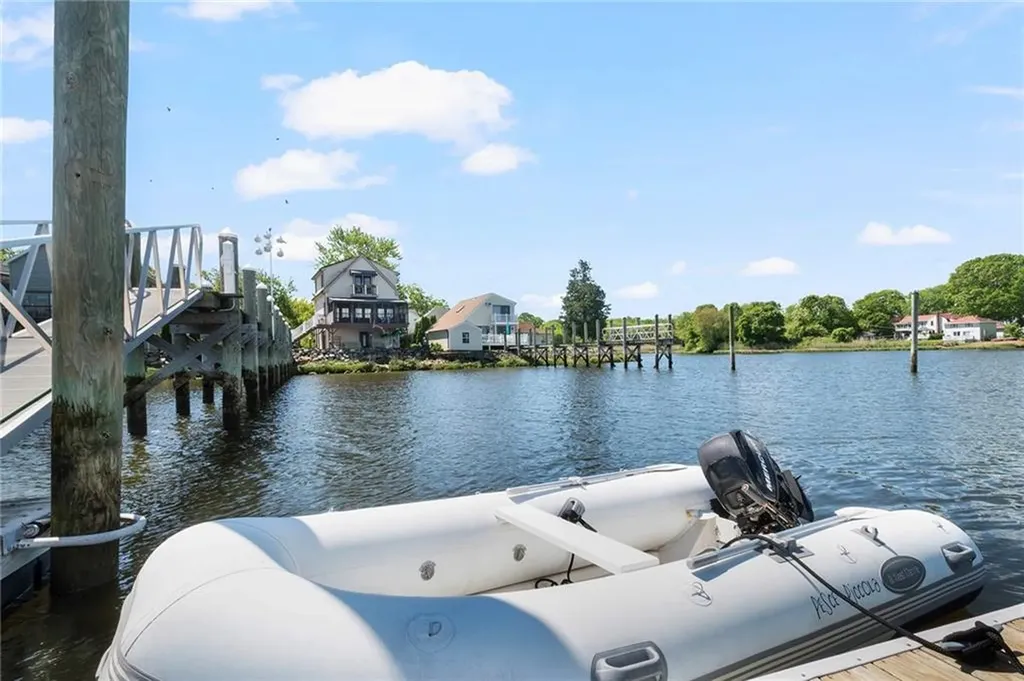 55 Harris Avenue Warwick RI 02889