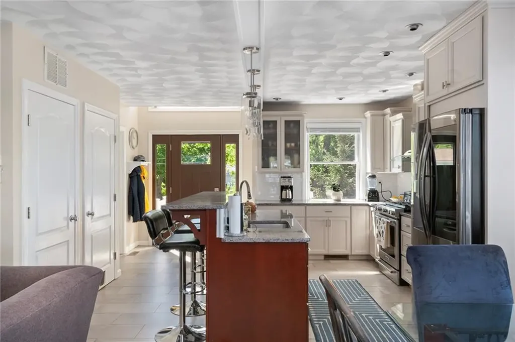 55 Harris Avenue Warwick RI 02889