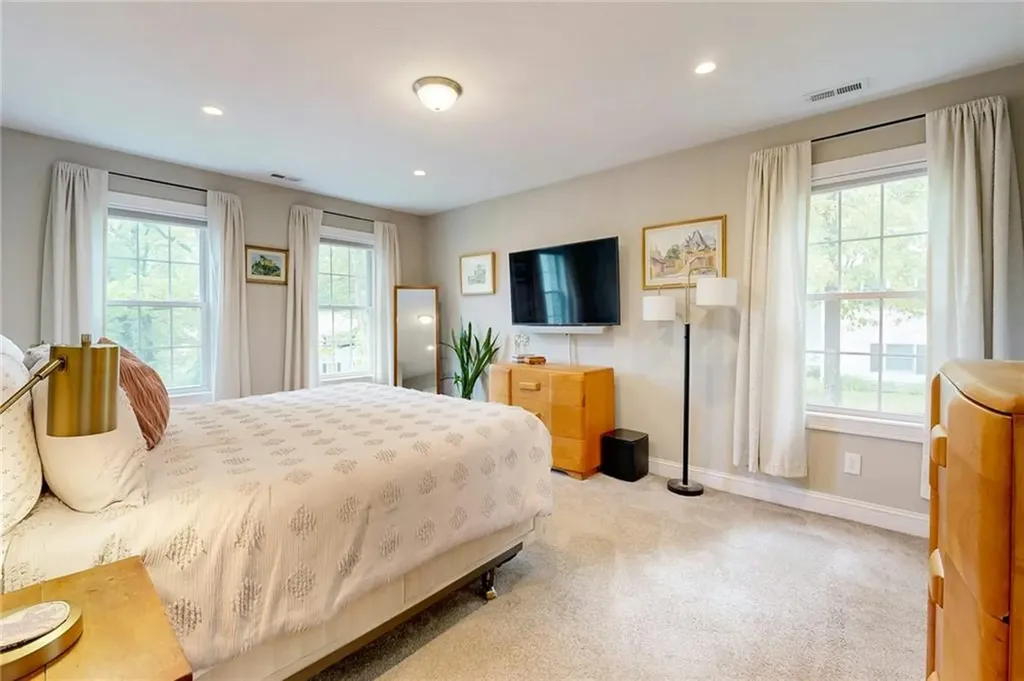 79 Arnold Drive Cumberland RI 02864