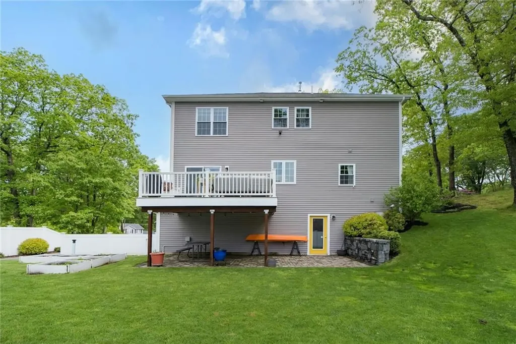 79 Arnold Drive Cumberland RI 02864
