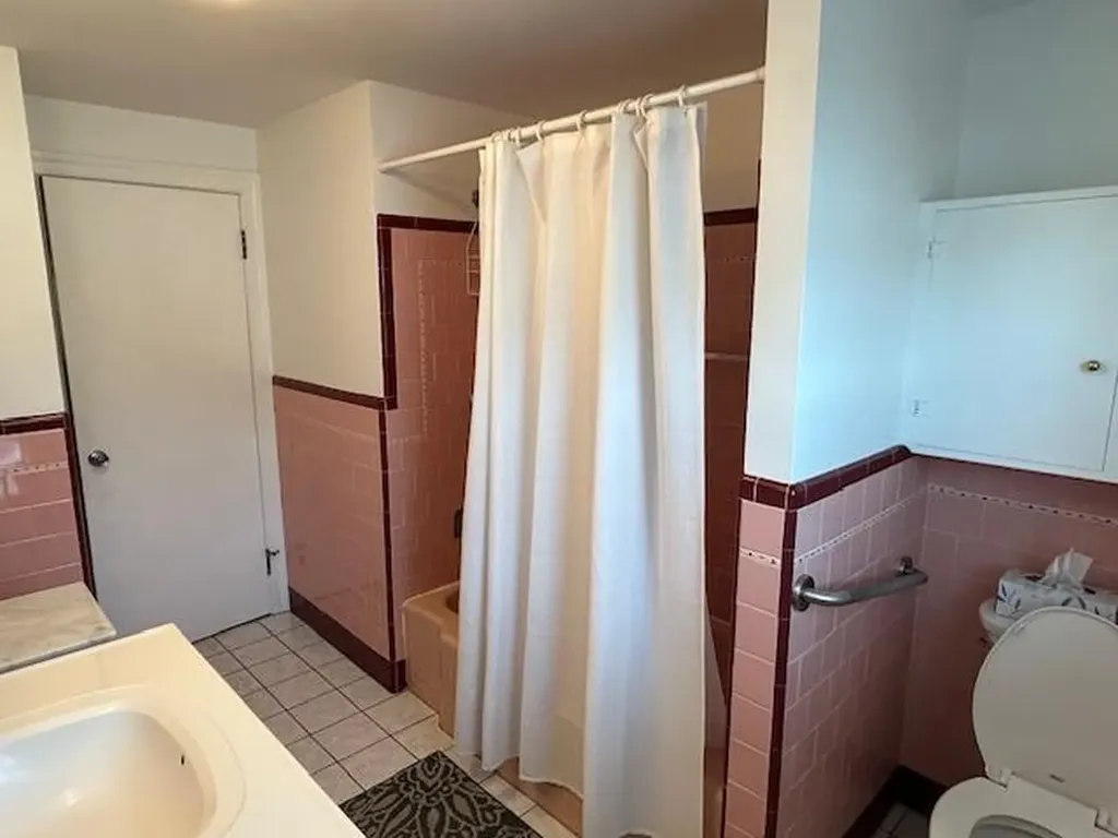 24 Egan Road Cranston RI 02910