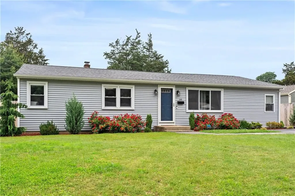 149 Weeden Drive Warwick RI 02818