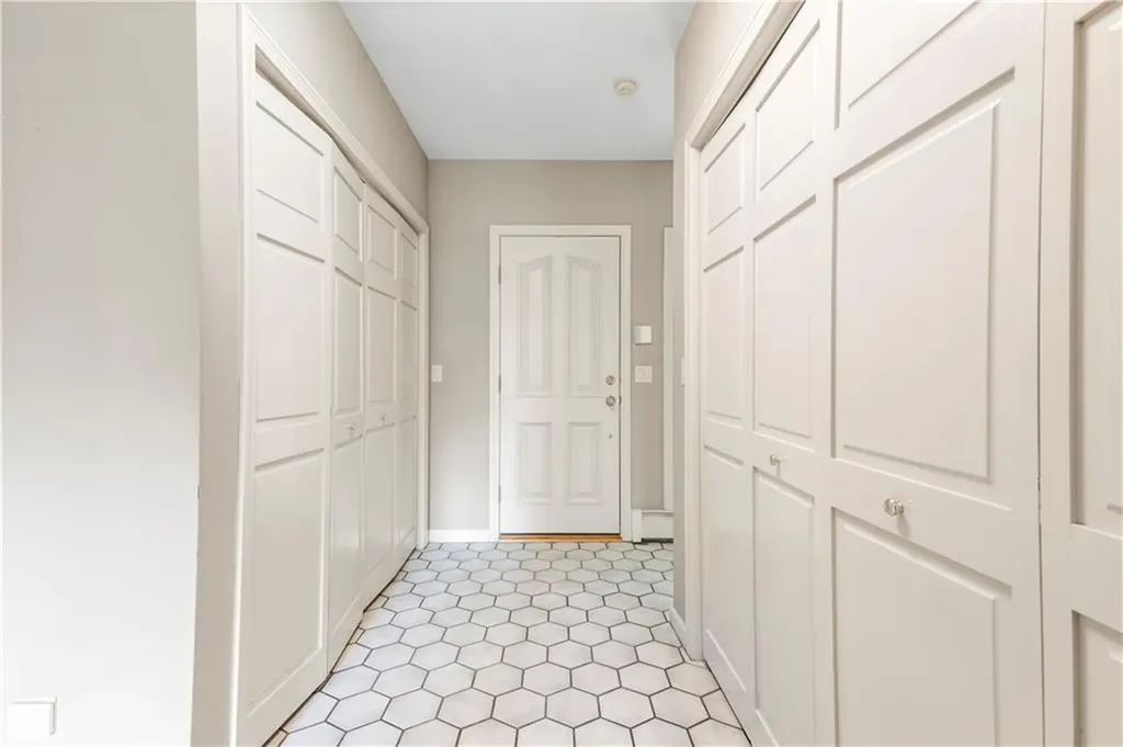 61 Kimberly Lane Cranston RI 02921