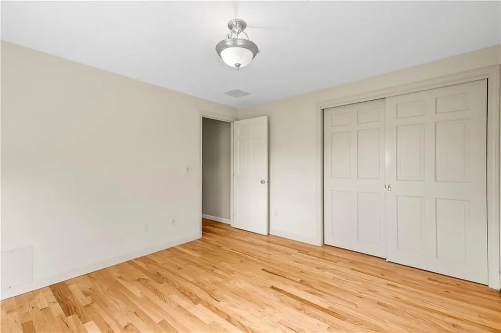 61 Kimberly Lane Cranston RI 02921