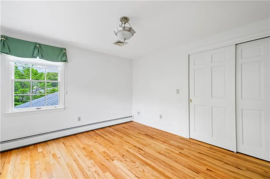 61 Kimberly Lane Cranston RI 02921
