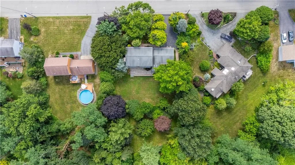 61 Kimberly Lane Cranston RI 02921