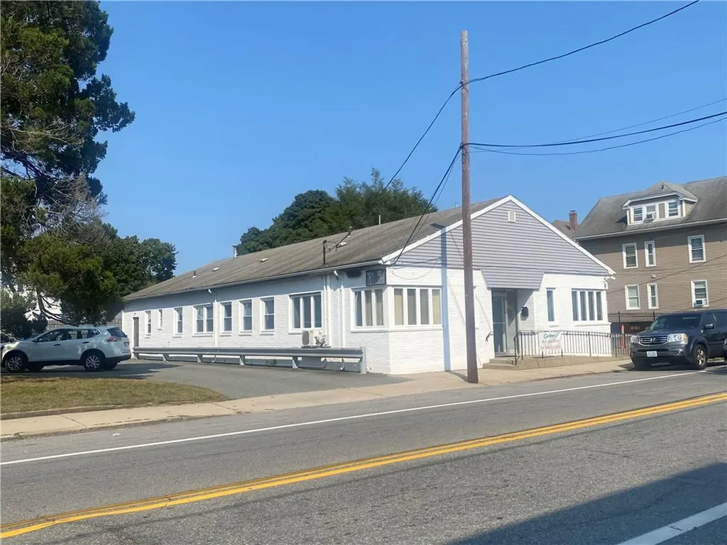 761 Park Avenue Cranston RI 02910