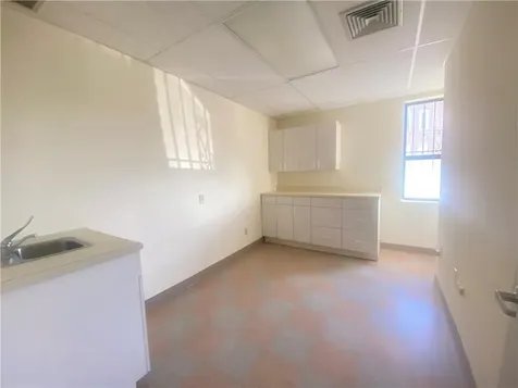 761 Park Avenue Cranston RI 02910