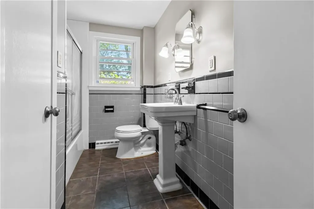 366 Prospect Street Pawtucket RI 02860