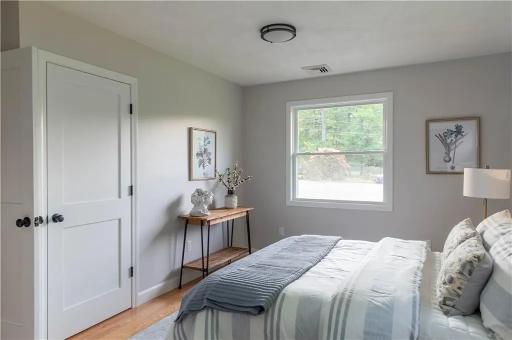 24 W Knollwood Circle North Kingstown RI 02852