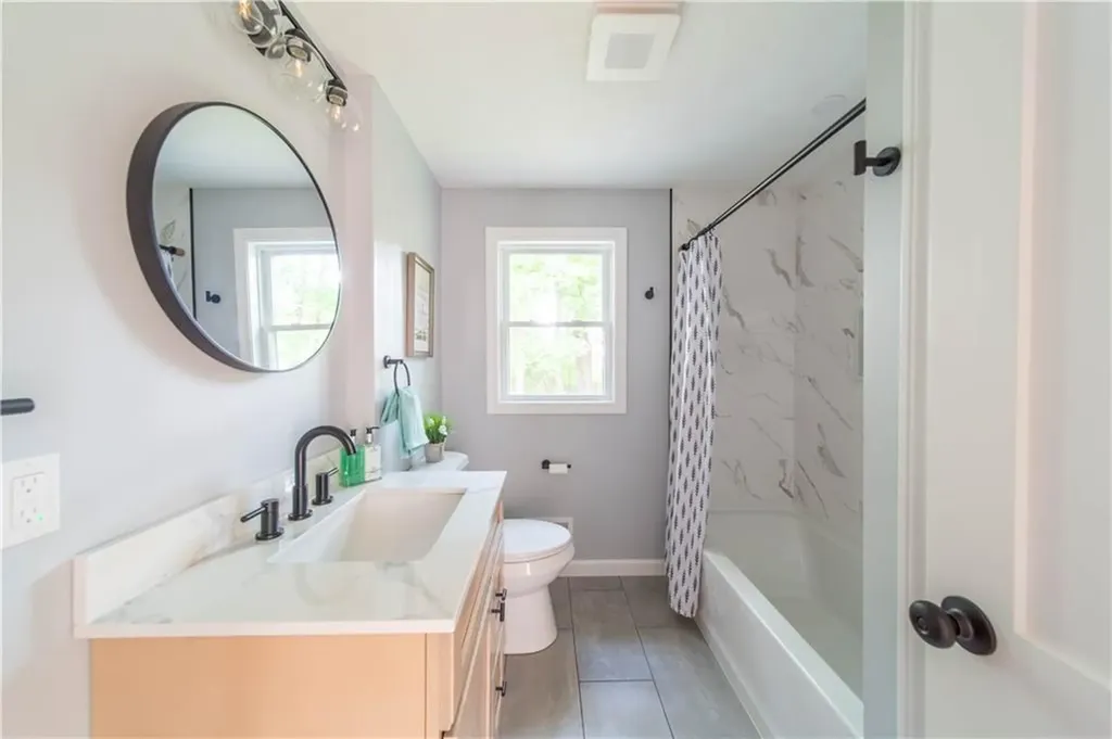 24 W Knollwood Circle North Kingstown RI 02852