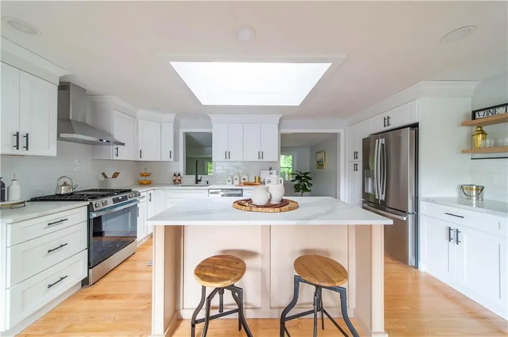 24 W Knollwood Circle North Kingstown RI 02852