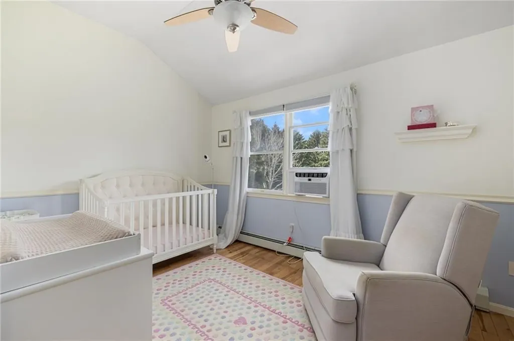 9 Spring Hill Road Portsmouth RI 02871