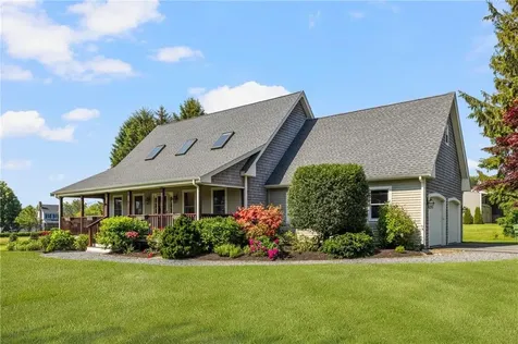 9 Spring Hill Road Portsmouth RI 02871