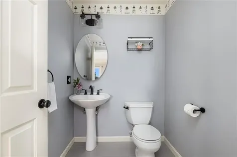 9 Spring Hill Road Portsmouth RI 02871