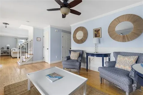 9 Spring Hill Road Portsmouth RI 02871