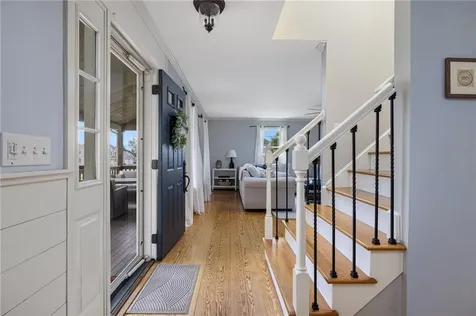 9 Spring Hill Road Portsmouth RI 02871