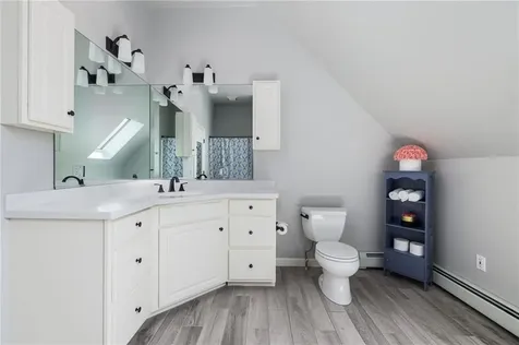 9 Spring Hill Road Portsmouth RI 02871