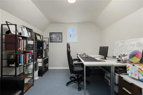 9 Spring Hill Road Portsmouth RI 02871