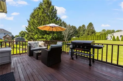 9 Spring Hill Road Portsmouth RI 02871