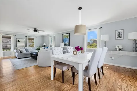 9 Spring Hill Road Portsmouth RI 02871