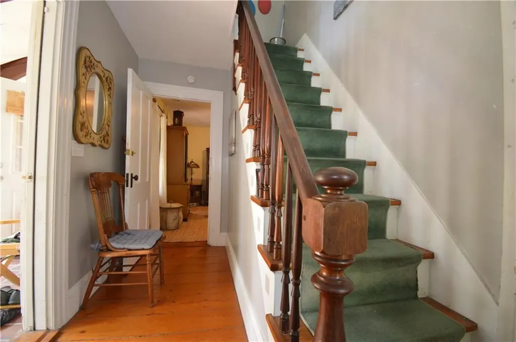 1028 East Main Road Portsmouth RI 02871