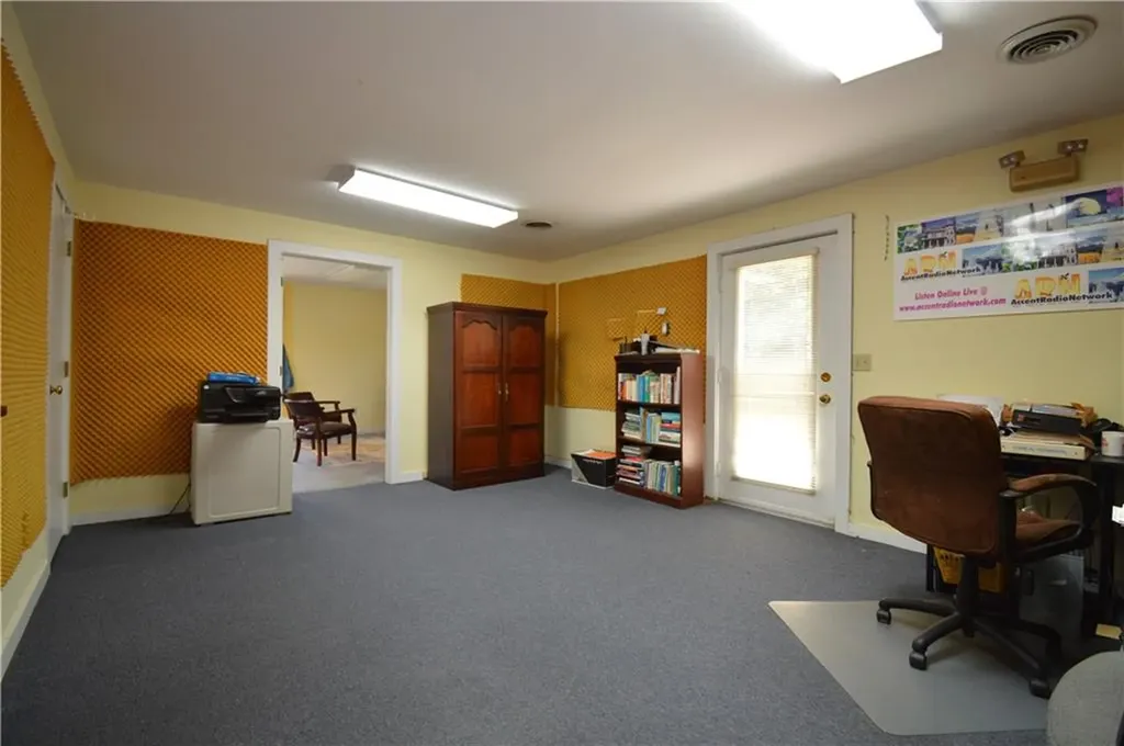 1028 East Main Road Portsmouth RI 02871