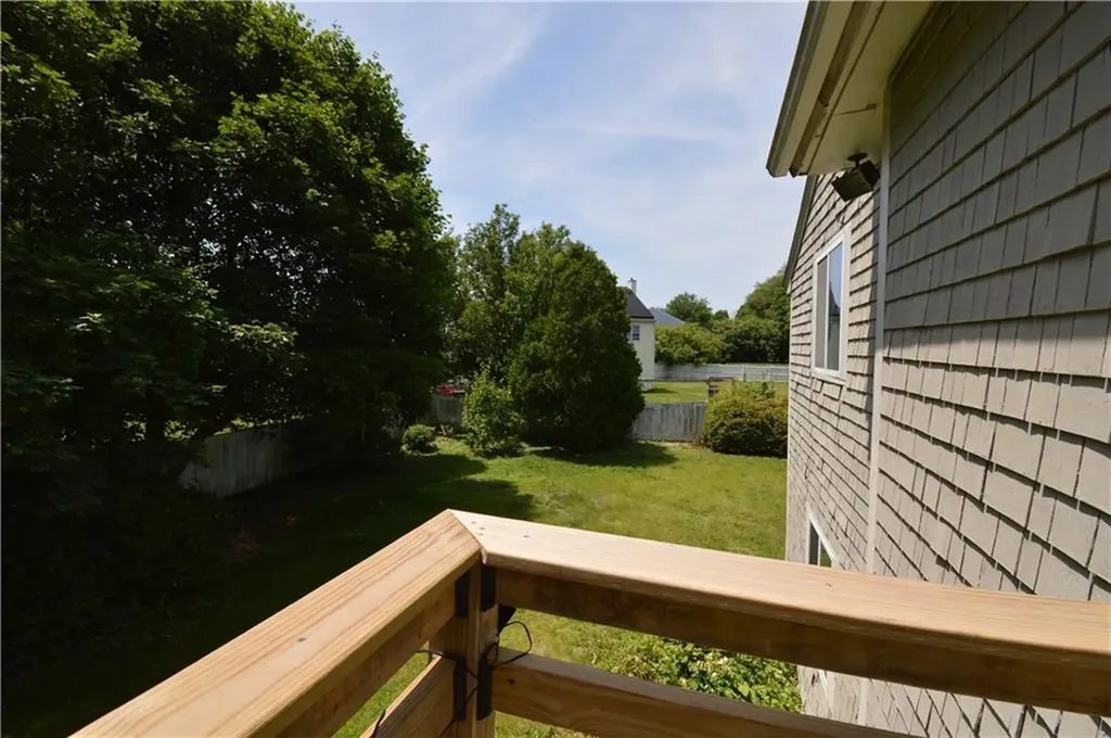 1028 East Main Road Portsmouth RI 02871