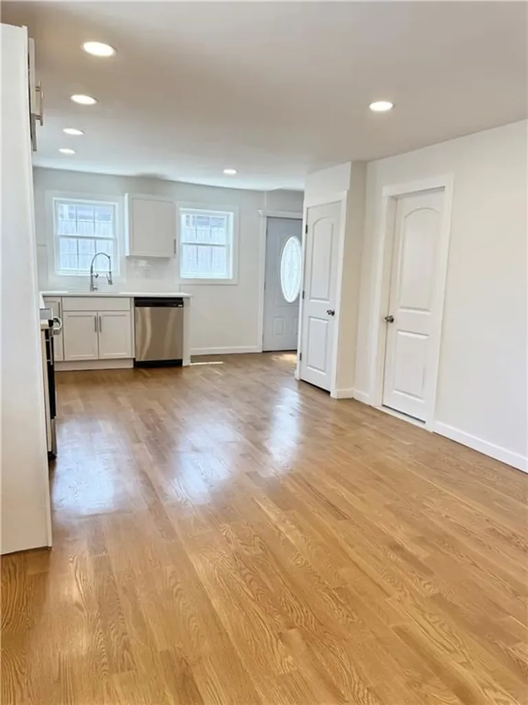 25 Rugby Street Providence RI 02905