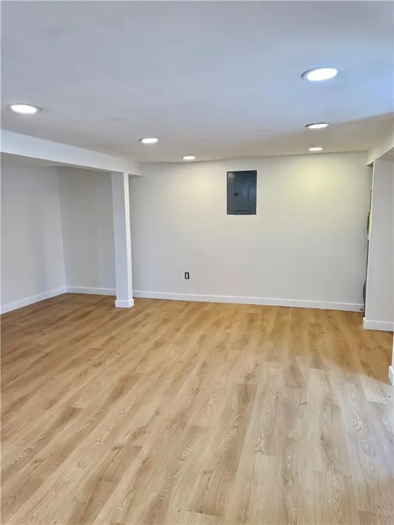 25 Rugby Street Providence RI 02905