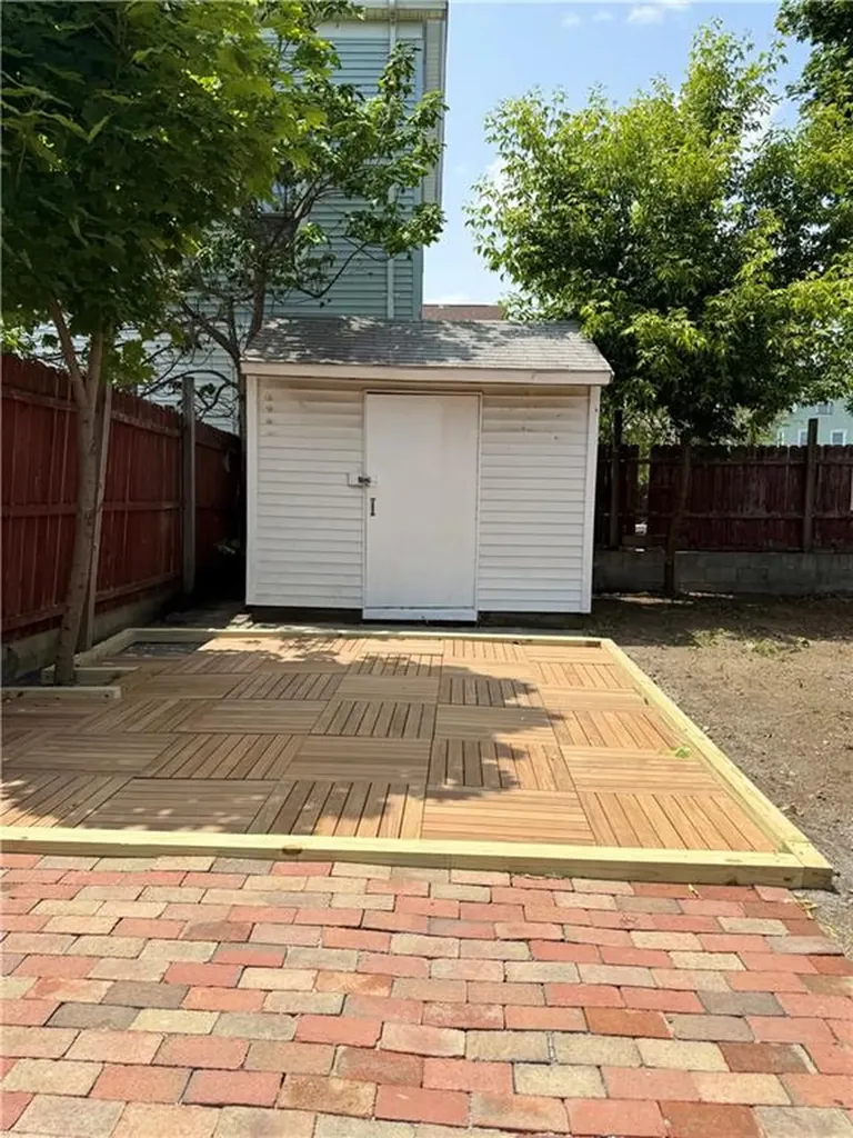 25 Rugby Street Providence RI 02905