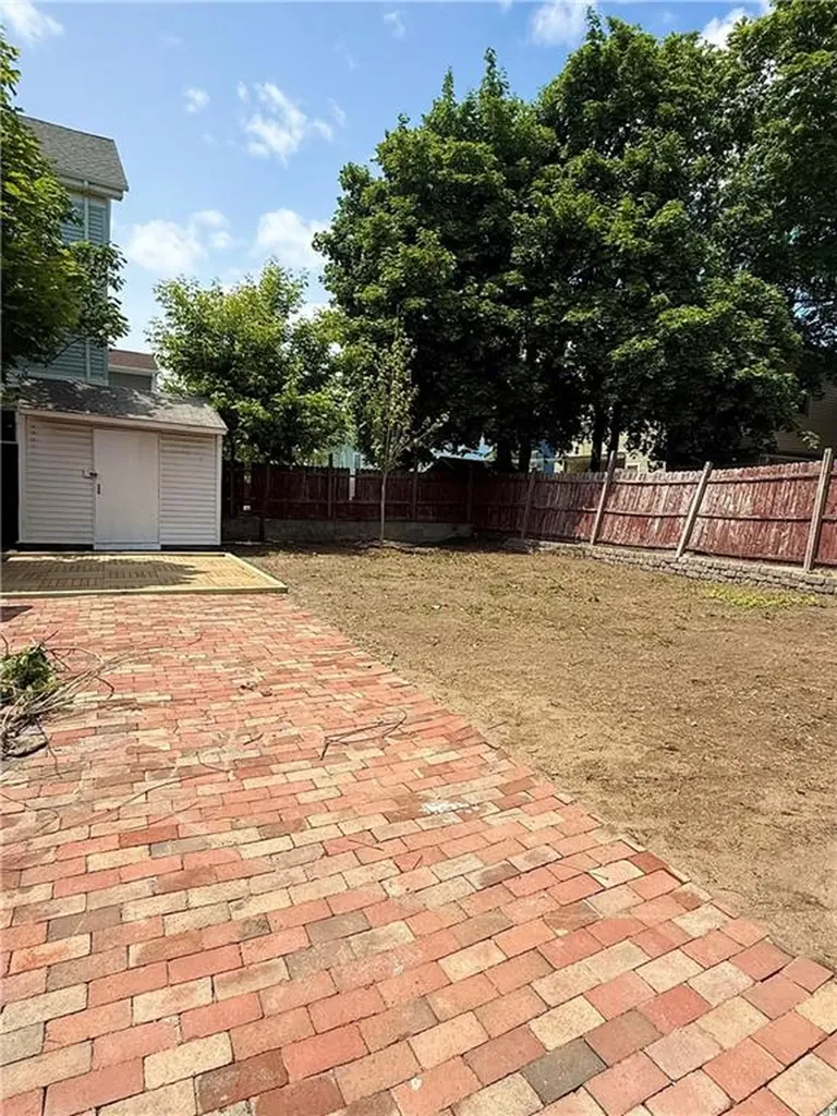 25 Rugby Street Providence RI 02905
