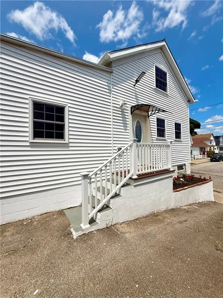 25 Rugby Street Providence RI 02905
