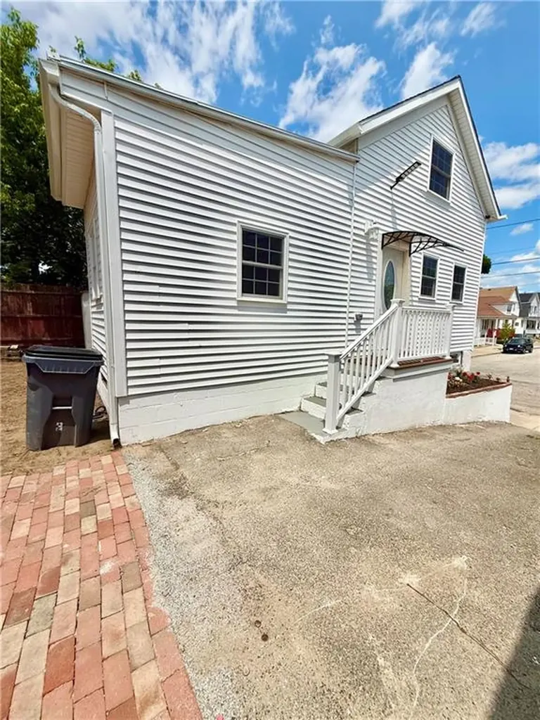 25 Rugby Street Providence RI 02905
