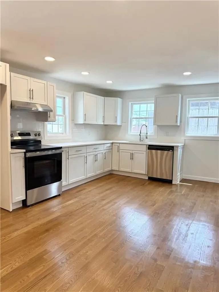25 Rugby Street Providence RI 02905