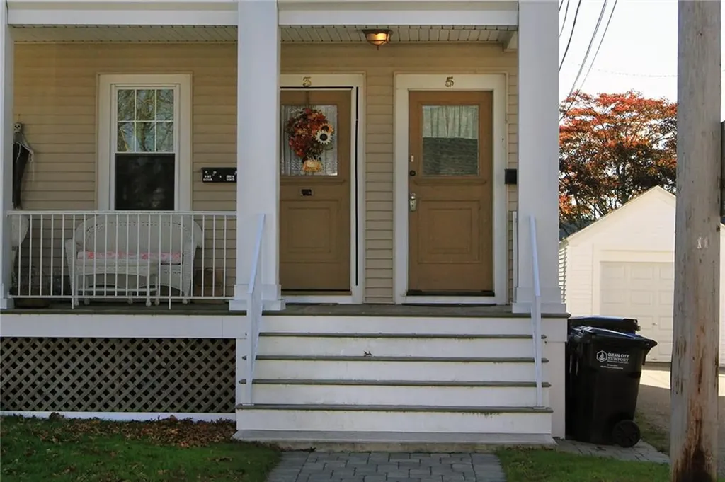 5 Pennacook Street Newport RI 02840