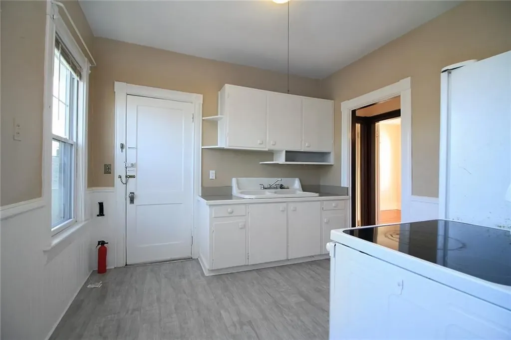 5 Pennacook Street Newport RI 02840