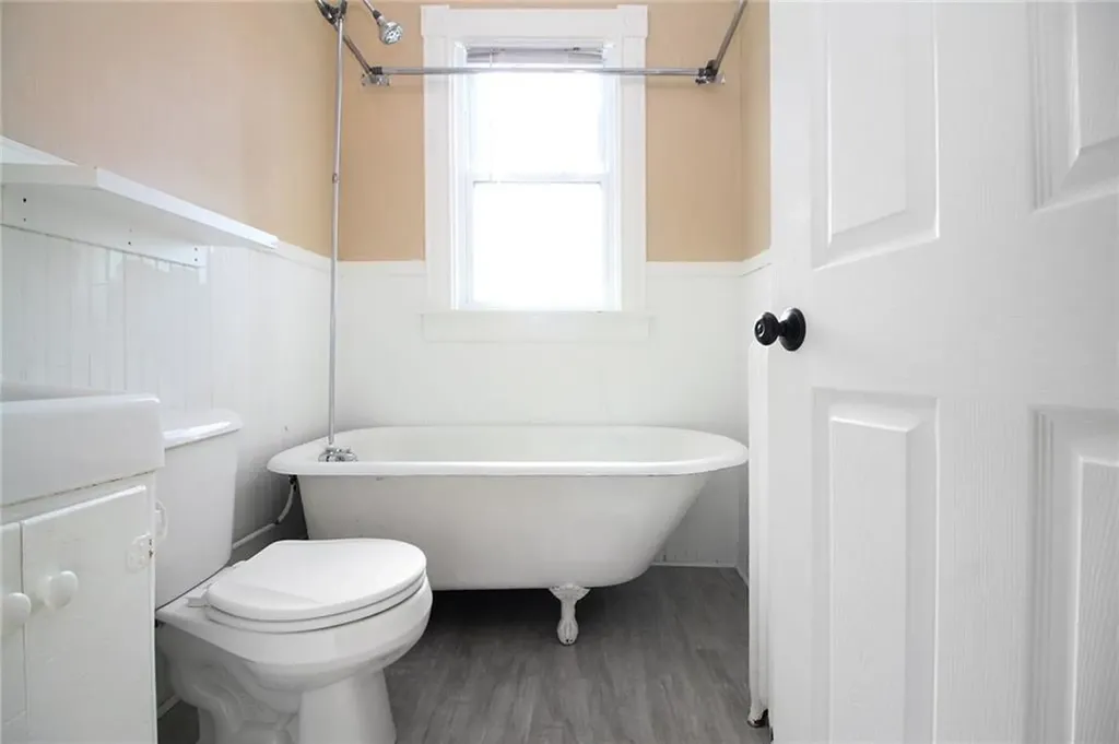 5 Pennacook Street Newport RI 02840