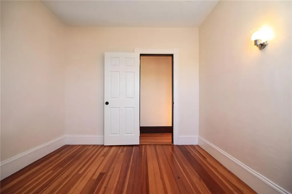 5 Pennacook Street Newport RI 02840