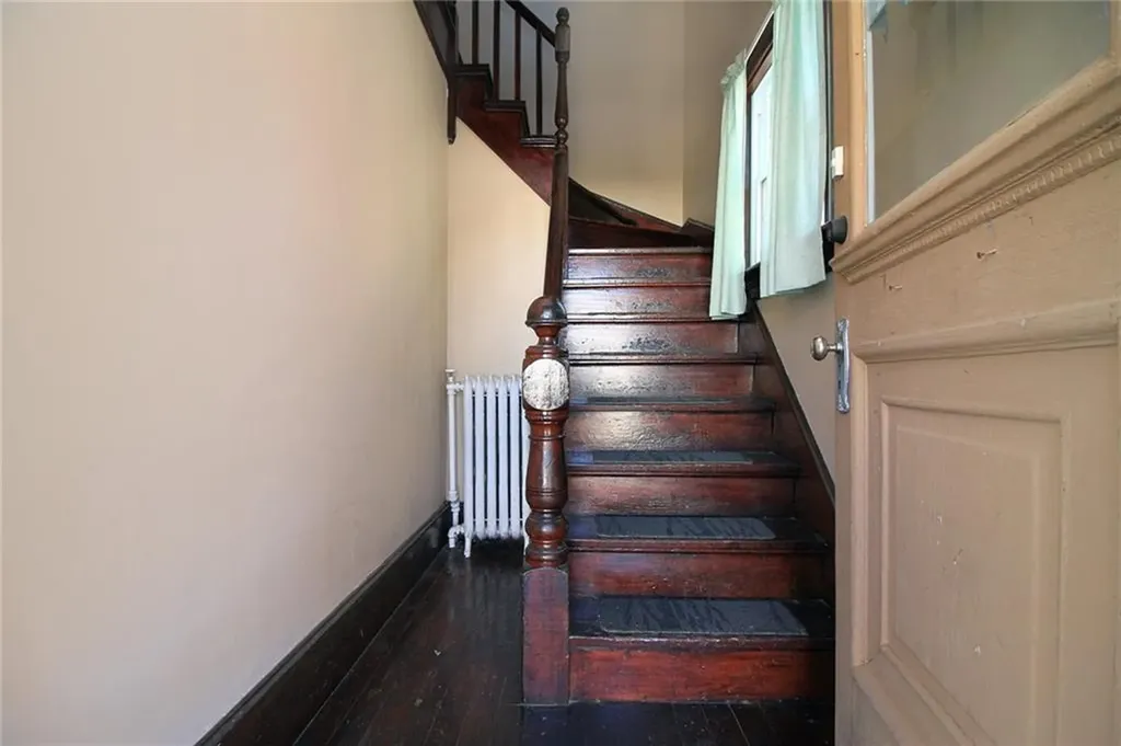 5 Pennacook Street Newport RI 02840
