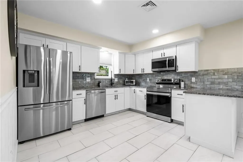 27 Joy Street Johnston RI 02919